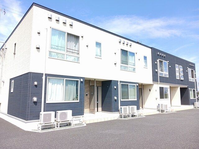 水沢駅より徒歩30分 築8年10ヶ月 2階建の賃貸物件