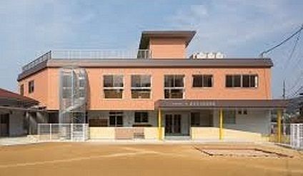 近くのほうりん安幼稚園まで750m（徒歩10分）