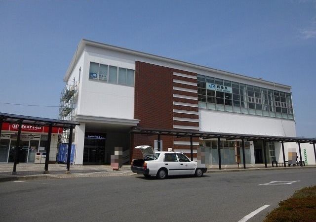 近くの西条駅まで1,400m(徒歩18分)