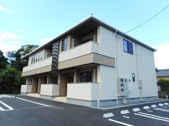 延岡駅よりバス8分 徒歩6分 築8年5ヶ月 2階建の賃貸物件