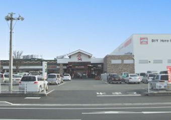 近くのハンズマン国分店まで850m（徒歩11分）