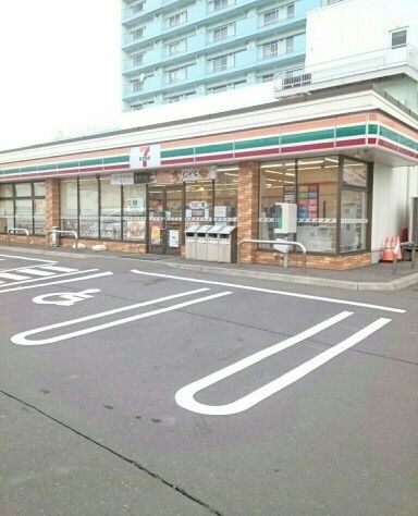 近くのセブンイレブンまで500m（徒歩7分）
