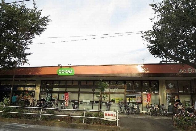 近くのコープみらいまで750m（徒歩10分）