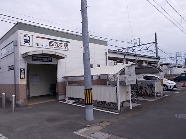 近くの駅まで1,000m（徒歩13分）