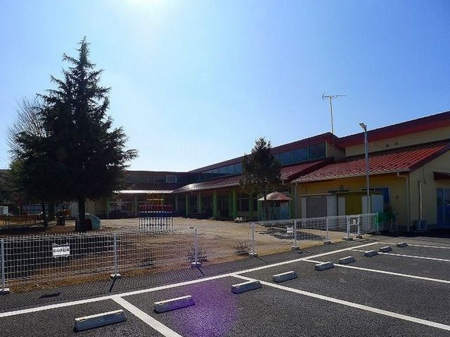 近くの松波保育園まで700m(徒歩9分)