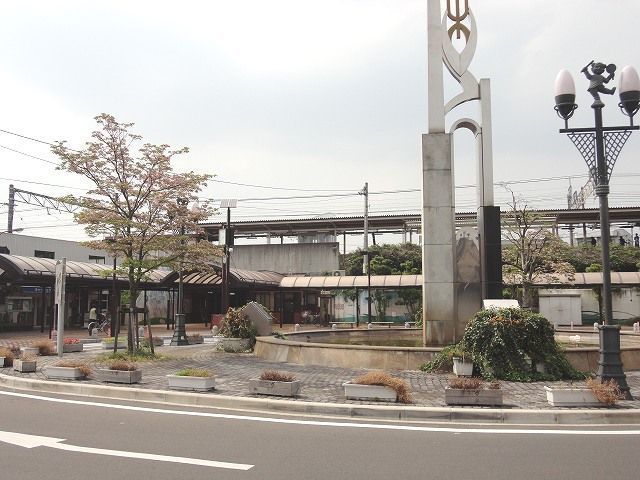 近くのJR穂積駅まで1,100m(徒歩14分)