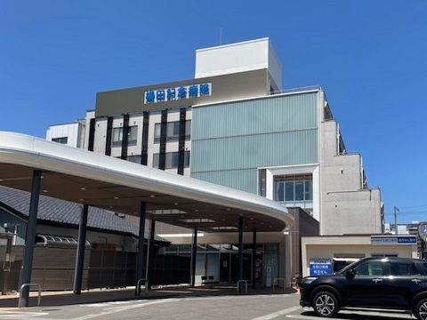 近くの横田記念病院まで300m（徒歩4分）