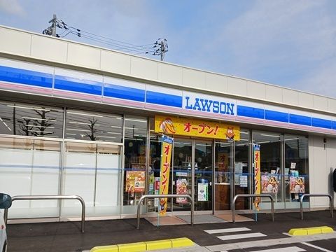 近くのセブンイレブン堀川本郷店まで800m(徒歩10分)