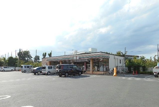 近くのセブンイレブンまで550m(徒歩7分)