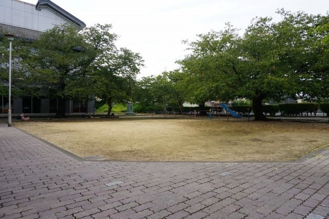 近くの原児童公園まで550m（徒歩7分）