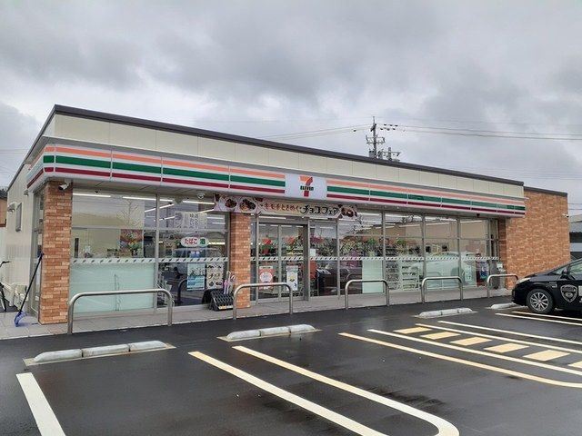 近くのセブンイレブン越前千福店まで317m(徒歩4分)