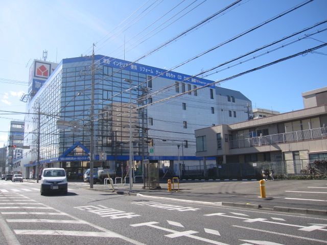 近くのヤマダ電機まで1,100m(徒歩14分)