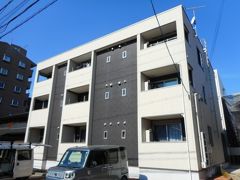 ファミール中出の外観画像
