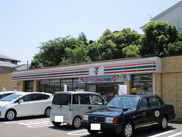 近くのセブンイレブン宮崎大坪町店まで400m(徒歩5分)