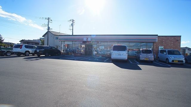近くのセブンイレブン熊谷太井店まで950m（徒歩12分）