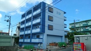 SKY BLUEの外観画像