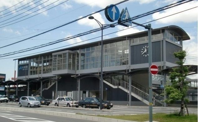 近くのＪＲ矢野駅まで700m（徒歩9分）