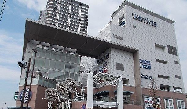 近くのらびすた新杉田まで771m（徒歩10分）