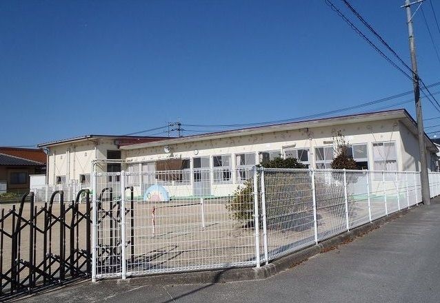 近くの寺西保育所まで750m(徒歩10分)