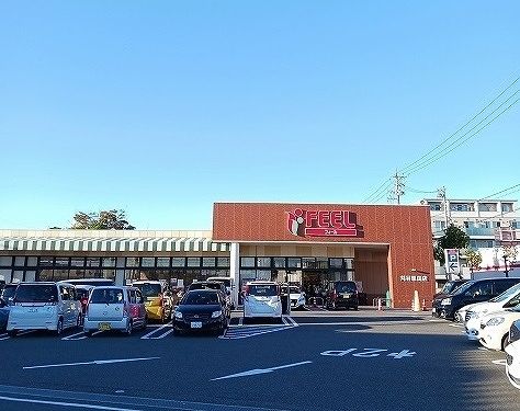 近くのフィール恩田店まで450m（徒歩6分）