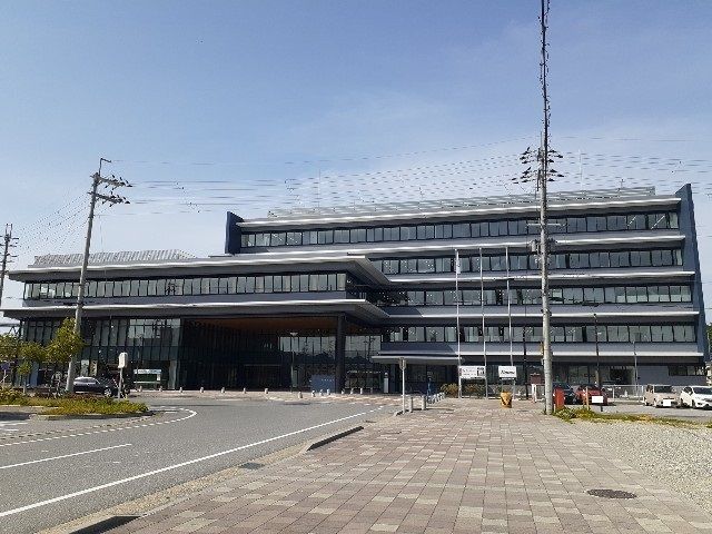 近くの米原市役所まで760m(徒歩10分)