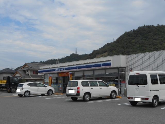 近くのローソン米原梅ヶ原店様まで60m(徒歩1分)