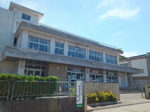 近くの豊小学校まで150m（徒歩2分）