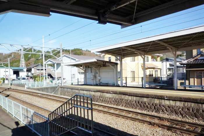 近くの牧之郷駅まで200m(徒歩3分)