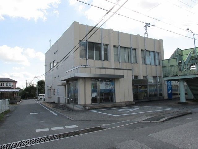 近くの足利銀行まで1,200m(徒歩15分)