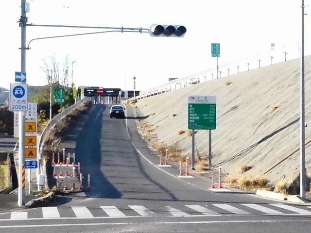 近くの田沼インターまで800m（徒歩10分）