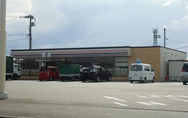 近くのセブンイレブンまで600m（徒歩8分）