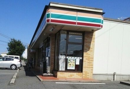 近くのコンビニまで350m（徒歩5分）