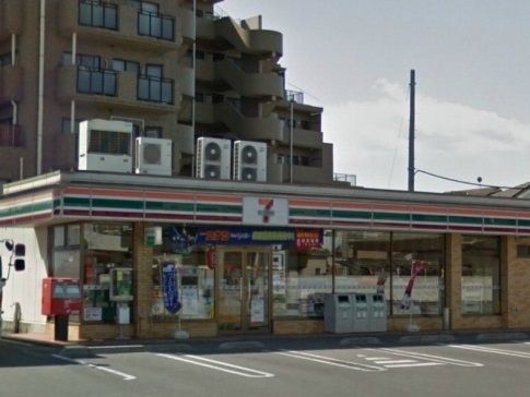 近くのセブン 大宮櫛引1丁目店まで400m(徒歩5分)