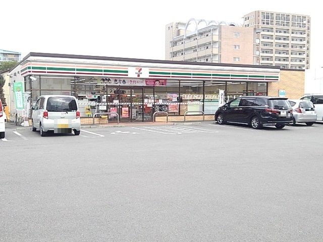 近くのセブンイレブン小郡祇園１丁目店まで510m（徒歩7分）