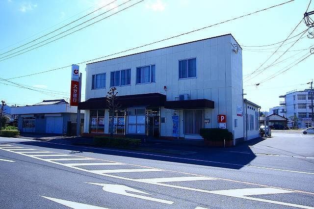 近くの大分銀行まで1,800m（徒歩23分）