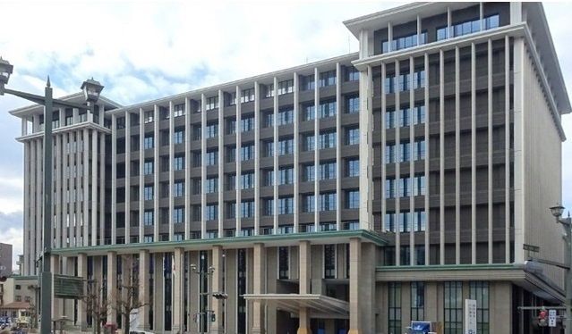 近くの呉市役所まで1,400m(徒歩18分)