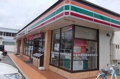 近くのセブンイレブンまで150m（徒歩2分）