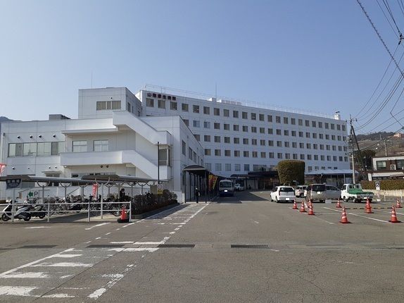 近くの山梨厚生病院まで500m（徒歩7分）