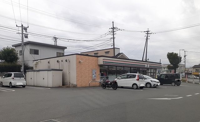 近くのセブンイレブン熊本インター北店まで600m（徒歩8分）