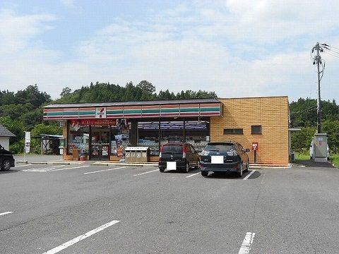 近くのセブンイレブン小野インター店まで550m(徒歩7分)