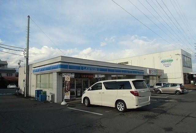 近くのローソン鴨宮店まで450m（徒歩6分）