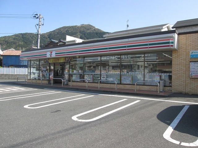 近くのセブンイレブンまで450m(徒歩6分)