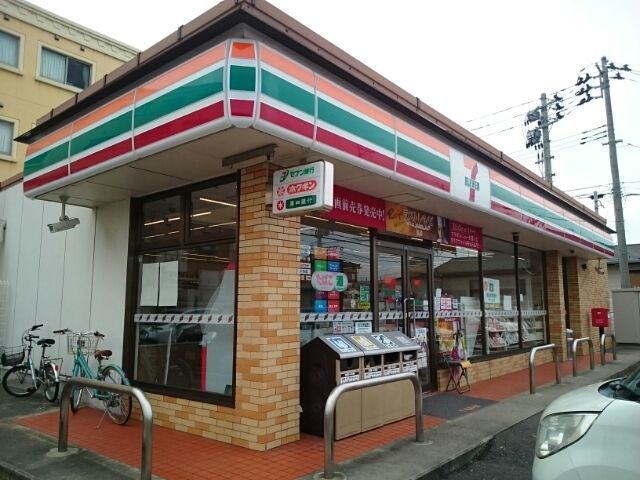 近くのセブンイレブン新潟青山8丁目店まで800m(徒歩10分)