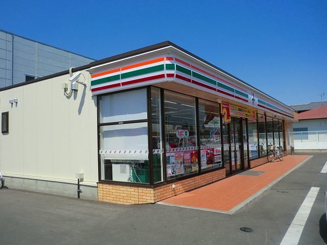 近くのセブンイレブン高崎大沢町店まで500m（徒歩7分）