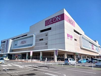 近くのスーパーまで3,200m（徒歩40分）