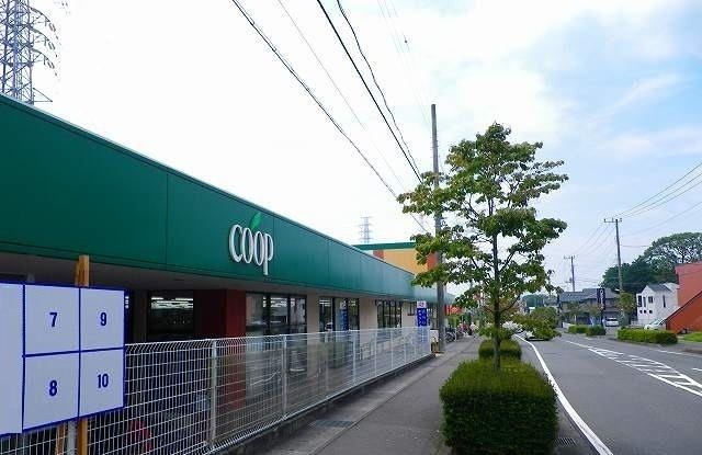 近くのユーコープ桜づつみ店まで1,000m（徒歩13分）