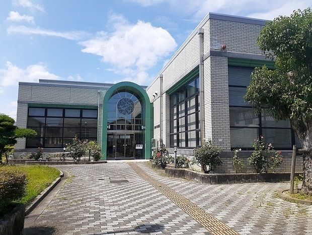 近くの北部図書館まで400m(徒歩5分)