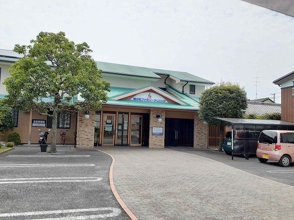 近くの旭が丘ファミリークリニックまで400m（徒歩5分）