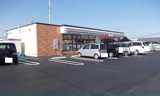 近くのセブンイレブン北玉垣店まで550m（徒歩7分）