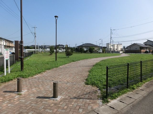 近くの城南町宮地公園まで600m（徒歩8分）